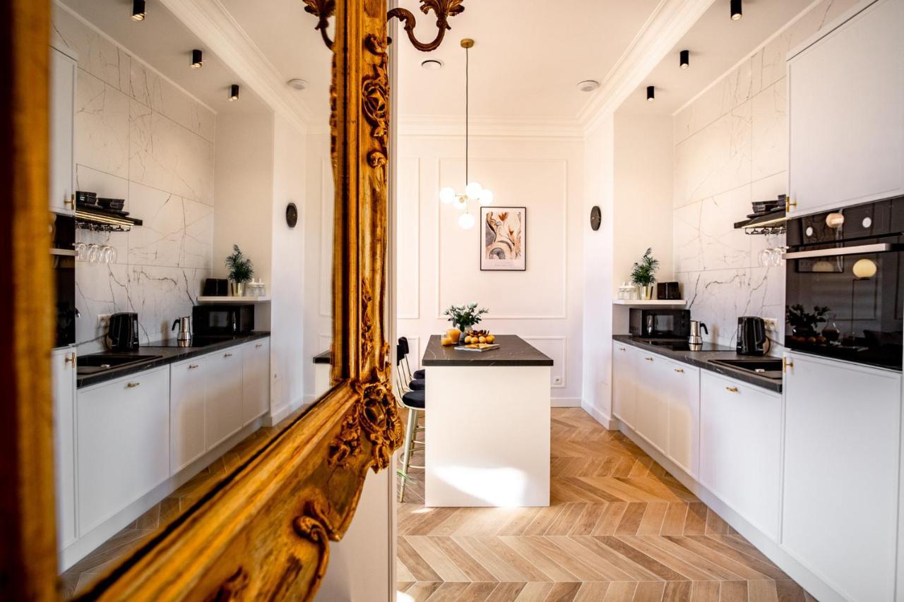 Luxury Apartment St. Sebastian Cracovia Exterior foto