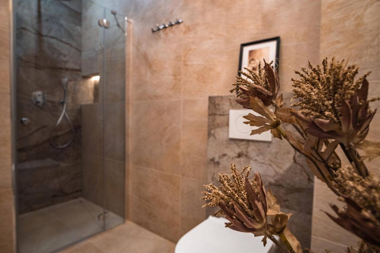 Luxury Apartment St. Sebastian Cracovia Exterior foto